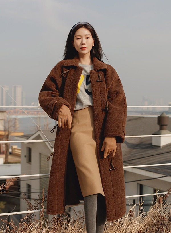 韓國仿羊絨牛角釦釦帶袖大衣